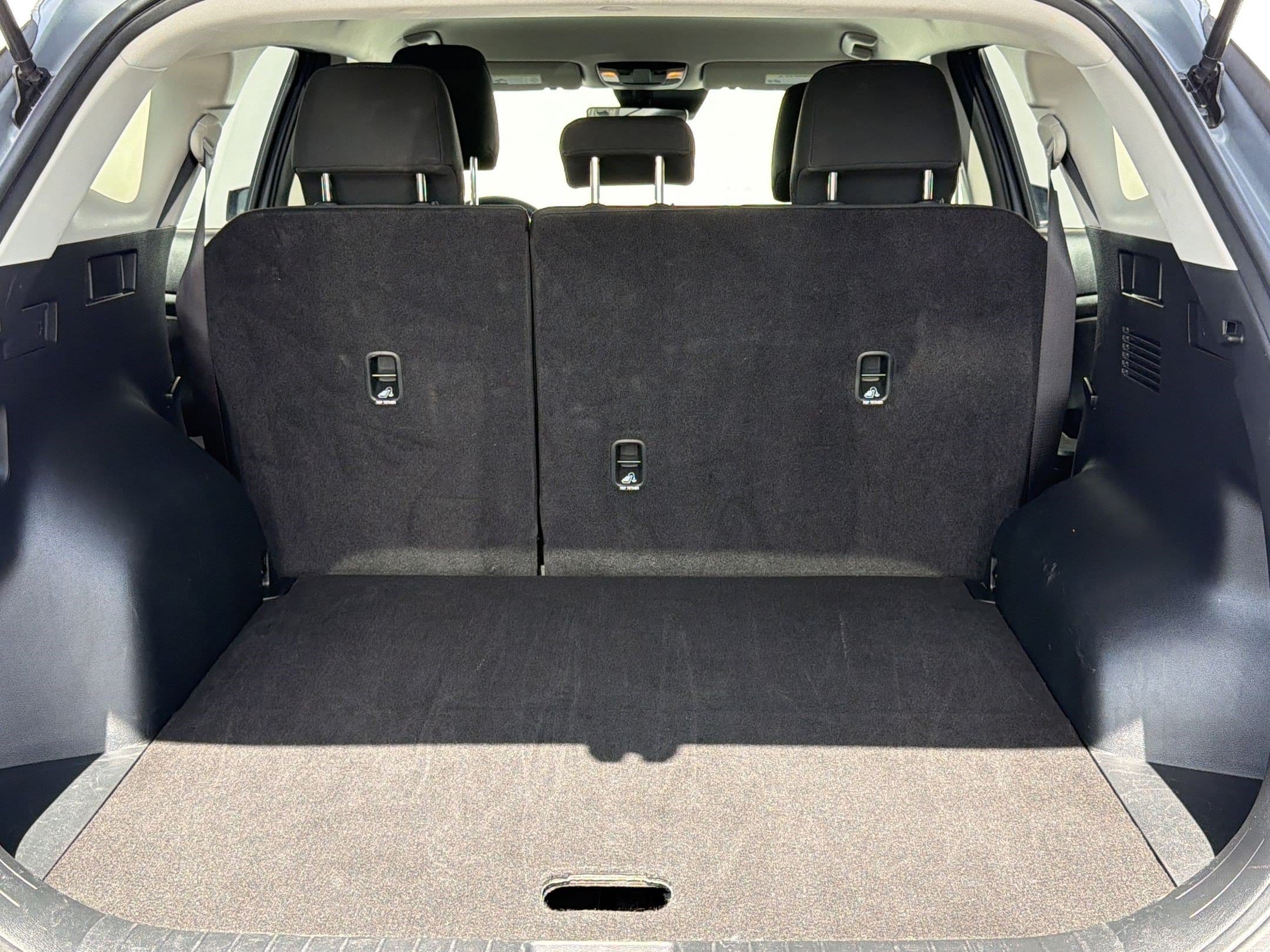 2025 Kia Sportage LX - Photo 31