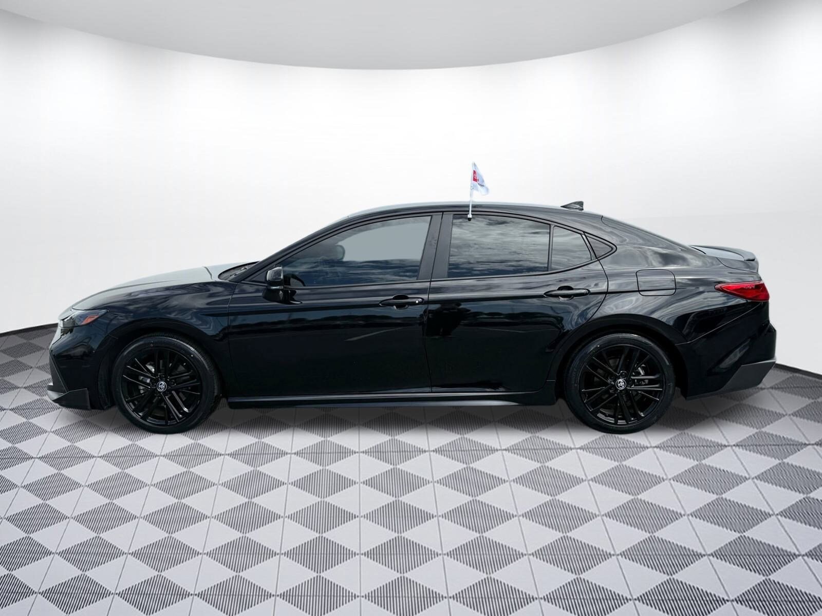 2025 Toyota Camry SE photo 2