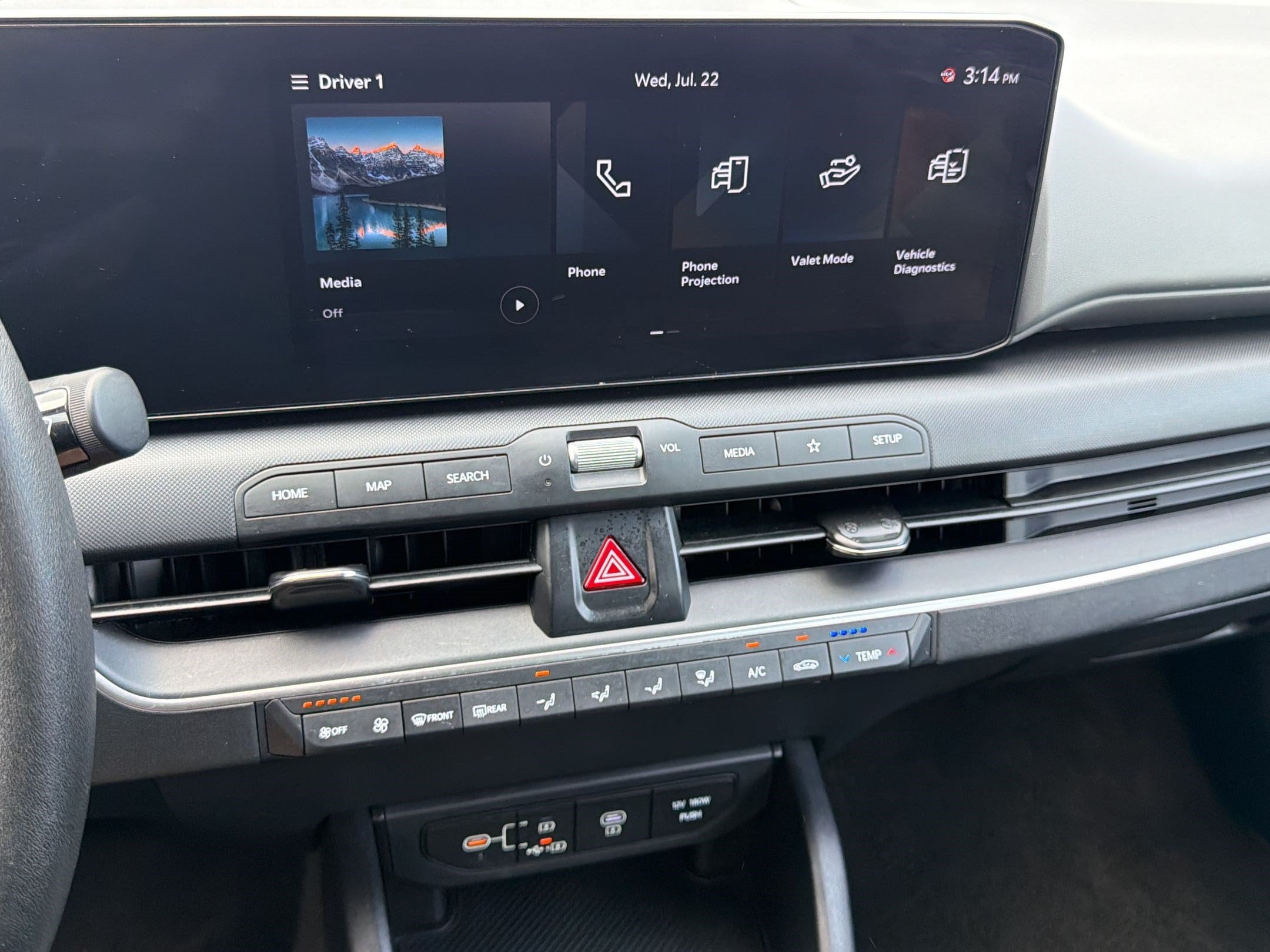 2025 Kia K4 LXS - Photo 21