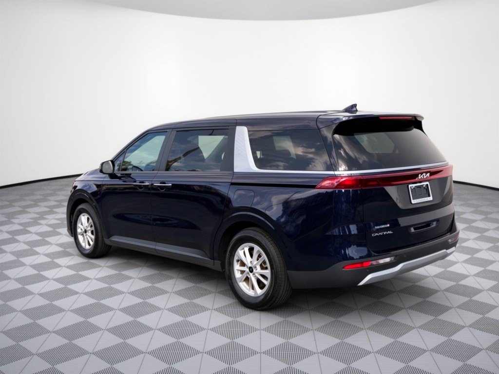 Used 2024 Kia Carnival Carnival MPV LX Seat Package (LX FWD w/Seat Pkg) MPV
