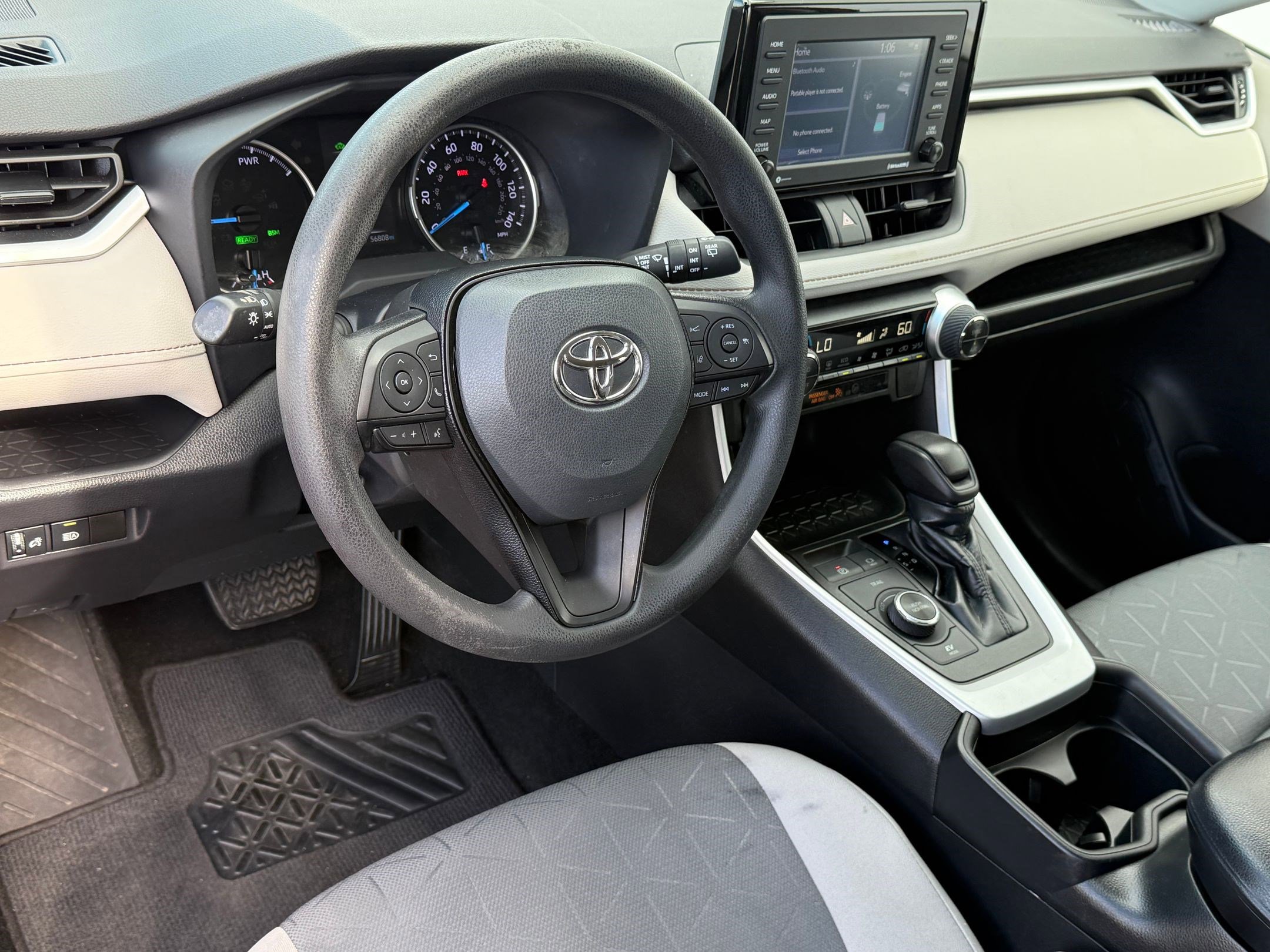 2021 Toyota RAV4 Hybrid XLE photo 3