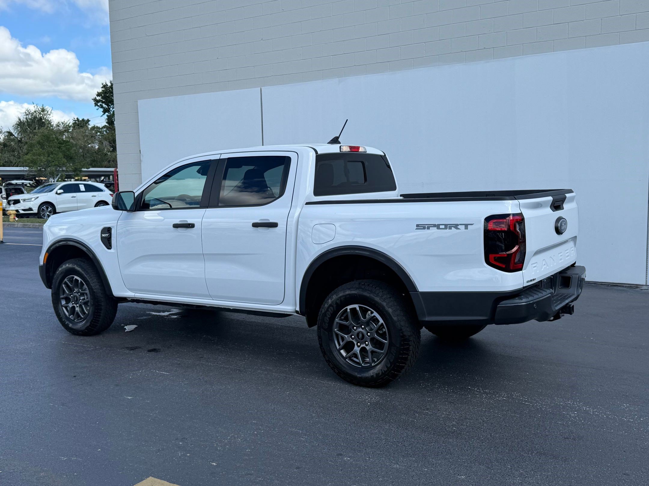 2024 Ford Ranger XLT photo 3