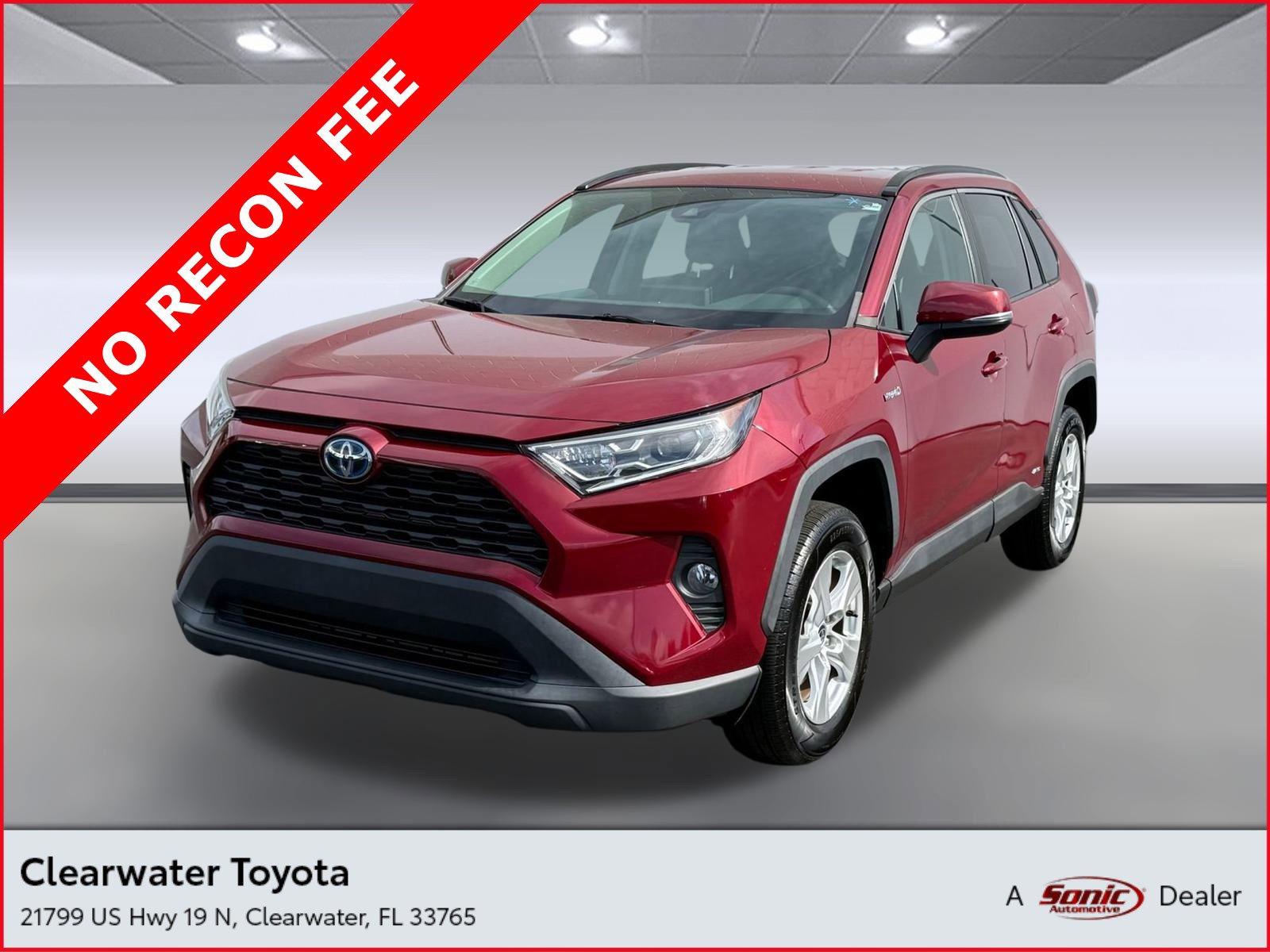2021 Toyota RAV4 XLE's photo