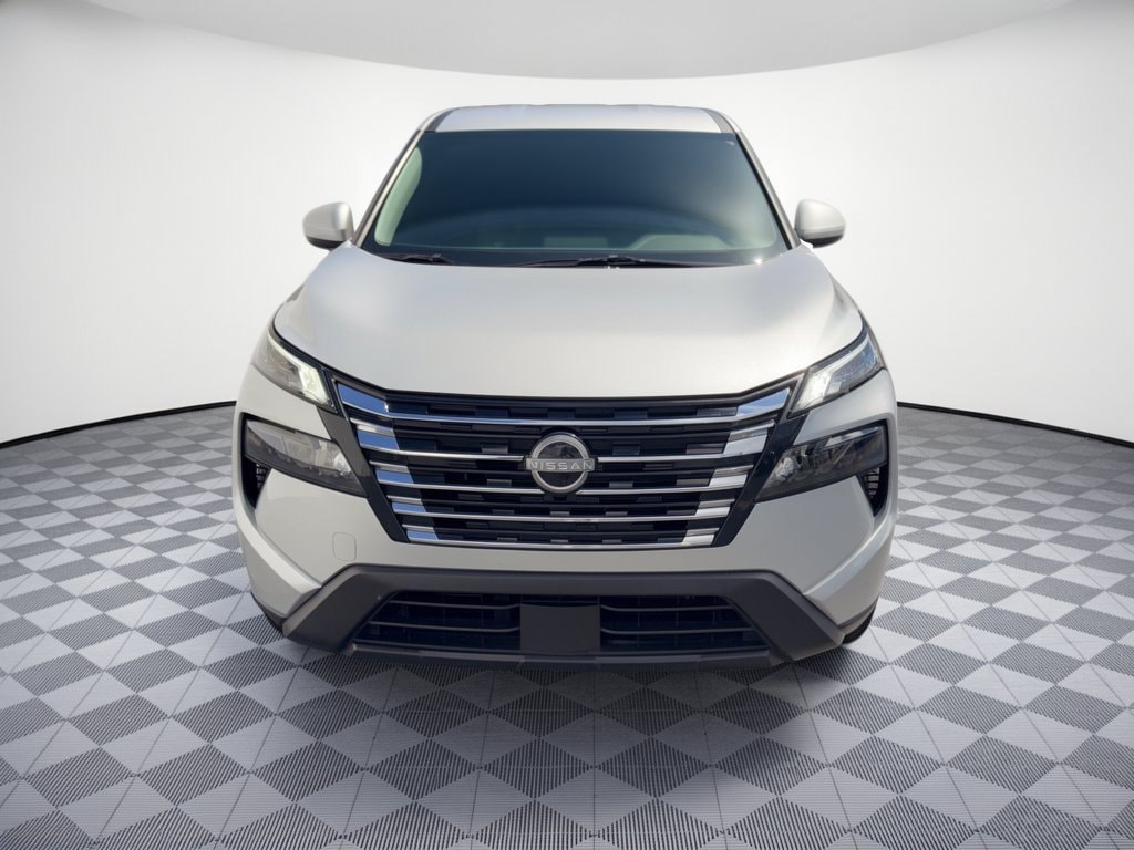 2025 Nissan Rogue SV - Photo 6