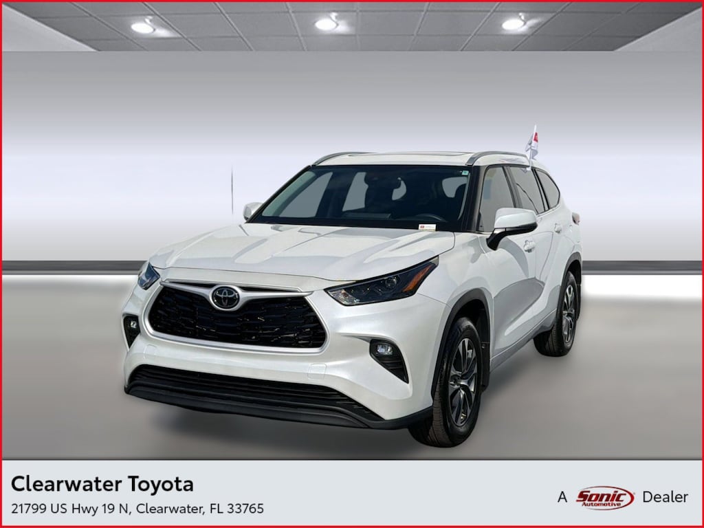 Certified 2025 Toyota Highlander Highlander XLE (XLE FWD (Natl)) SUV