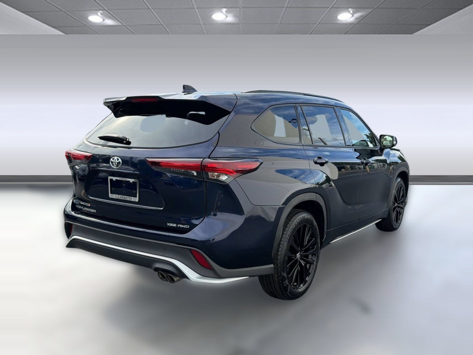 2025 Toyota Highlander XSE - Photo 9