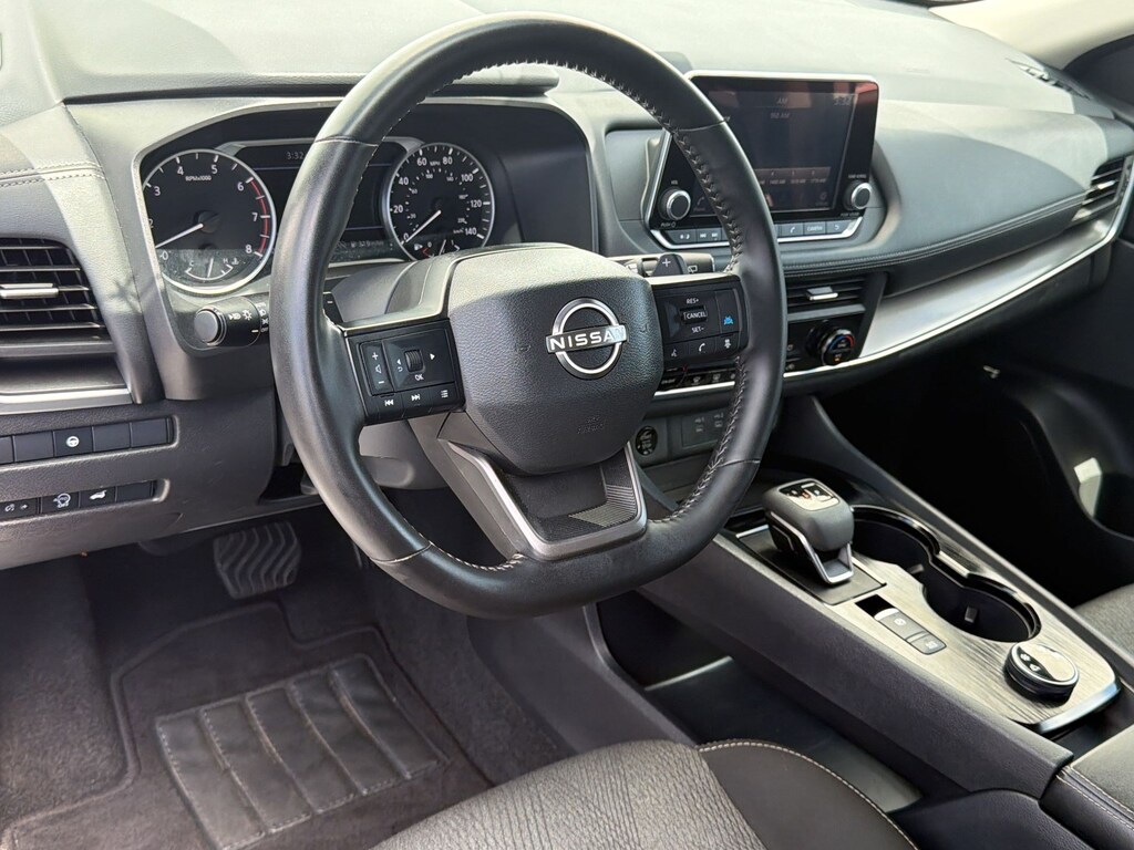 Used 2025 Nissan Rogue SV (AWD SV) SUV