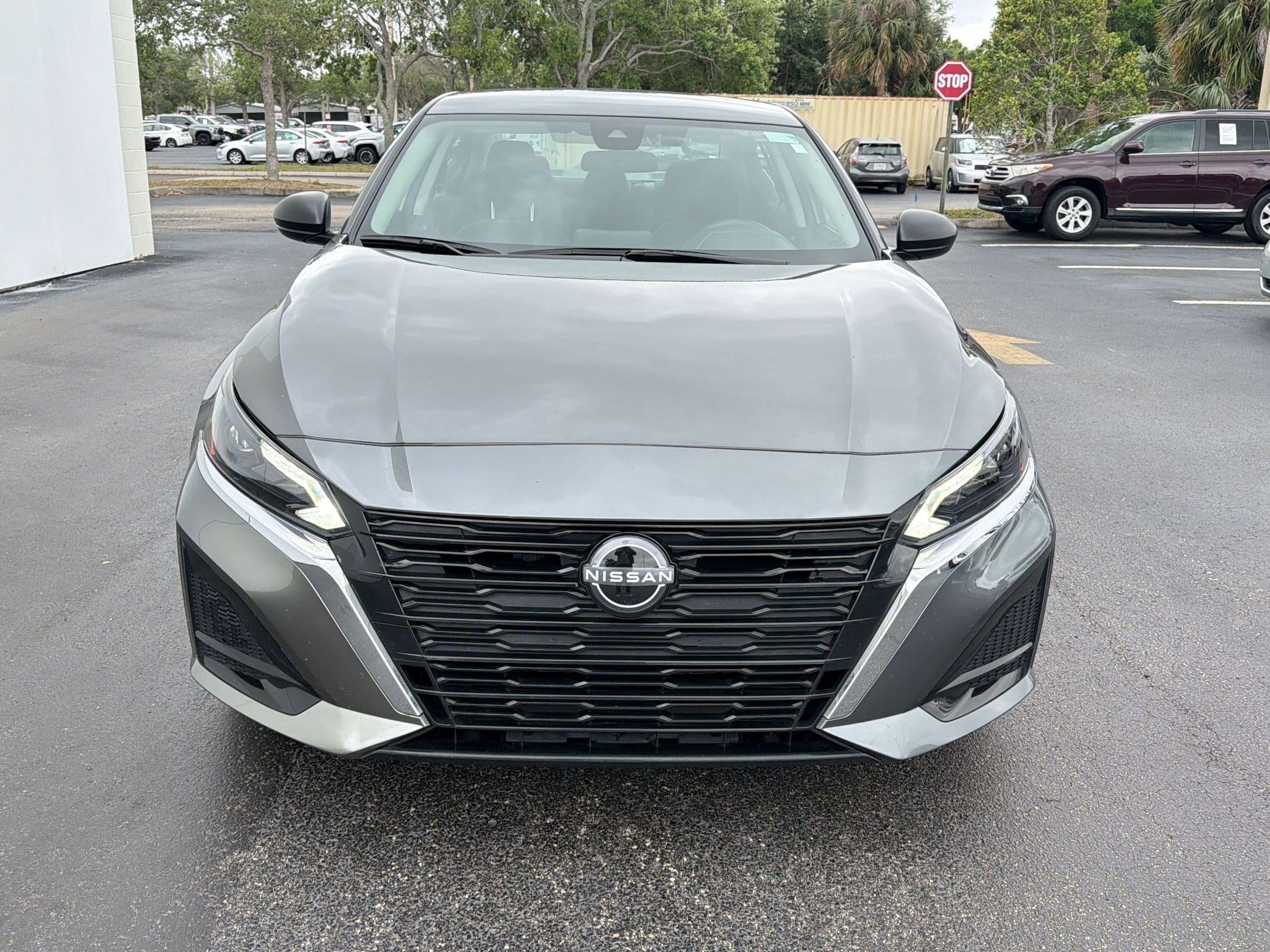 2025 Nissan Altima SV - Photo 6