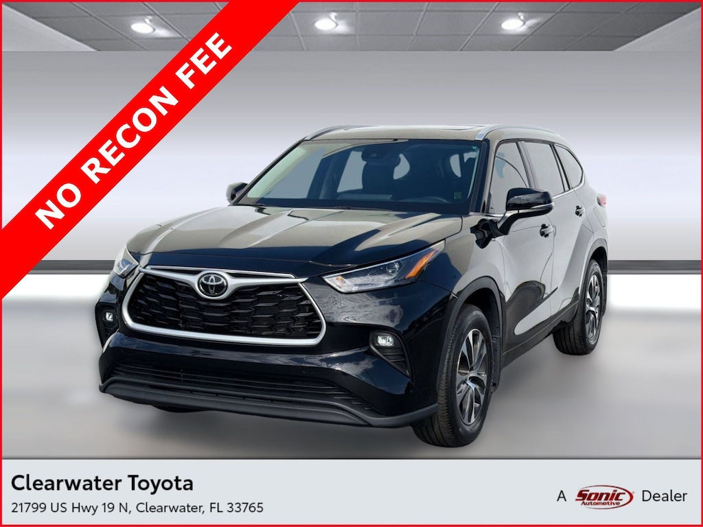 Used 2023 Toyota Highlander Highlander LE (LE FWD (Natl)) SUV