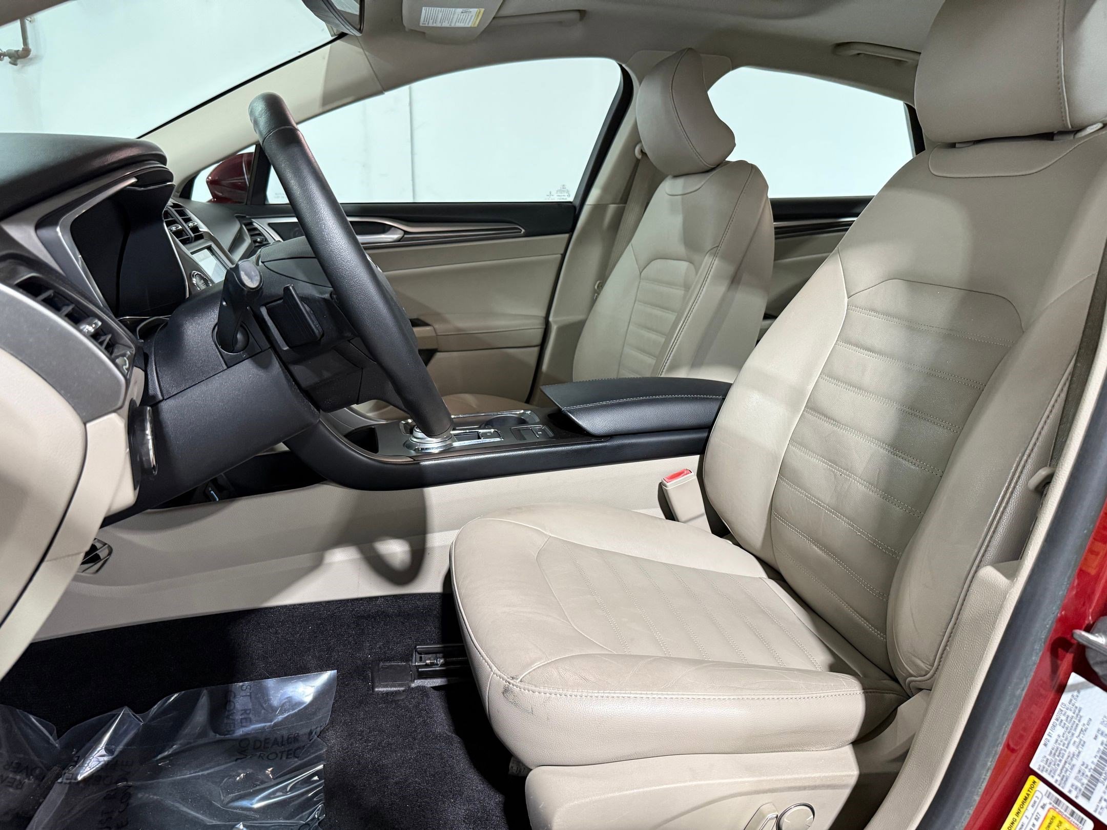 2017 Ford Fusion SE photo 4