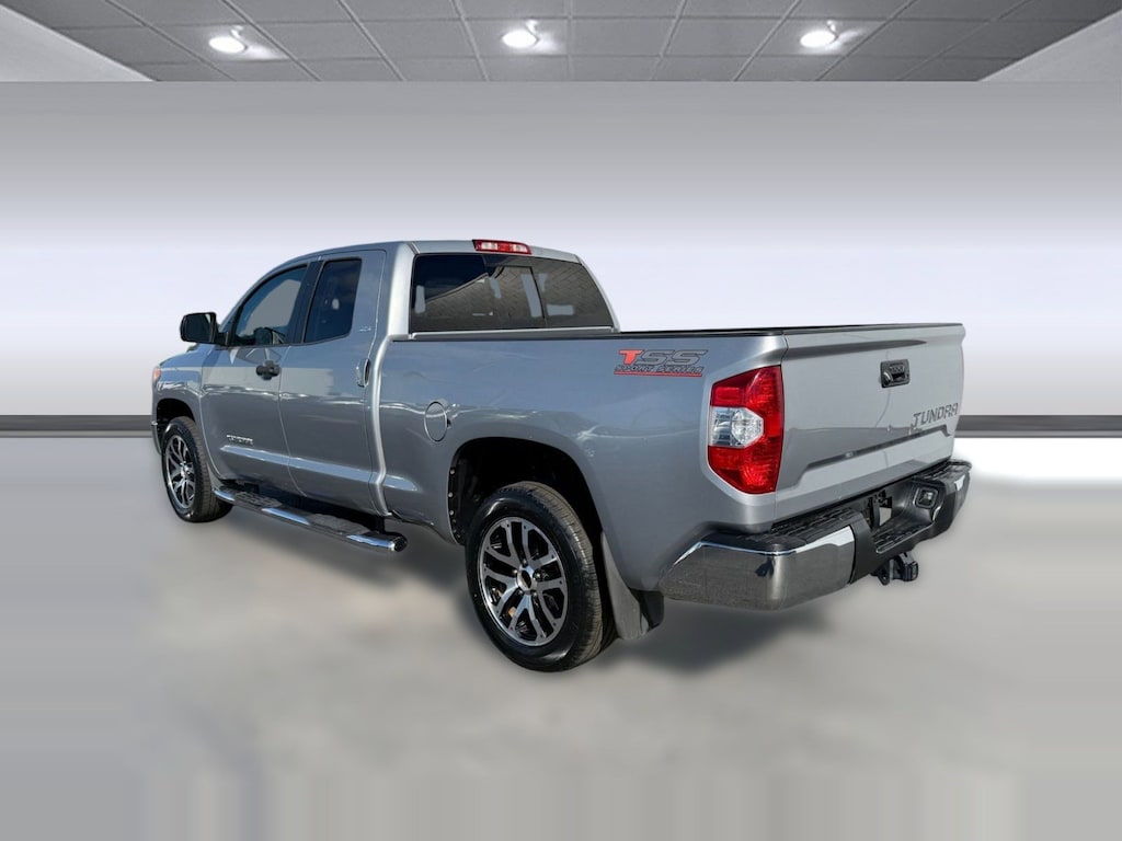 Used 2016 Toyota Tundra SR5 (Double Cab 4.6L V8 6-Spd AT SR5 (Natl)) Truck Double Cab