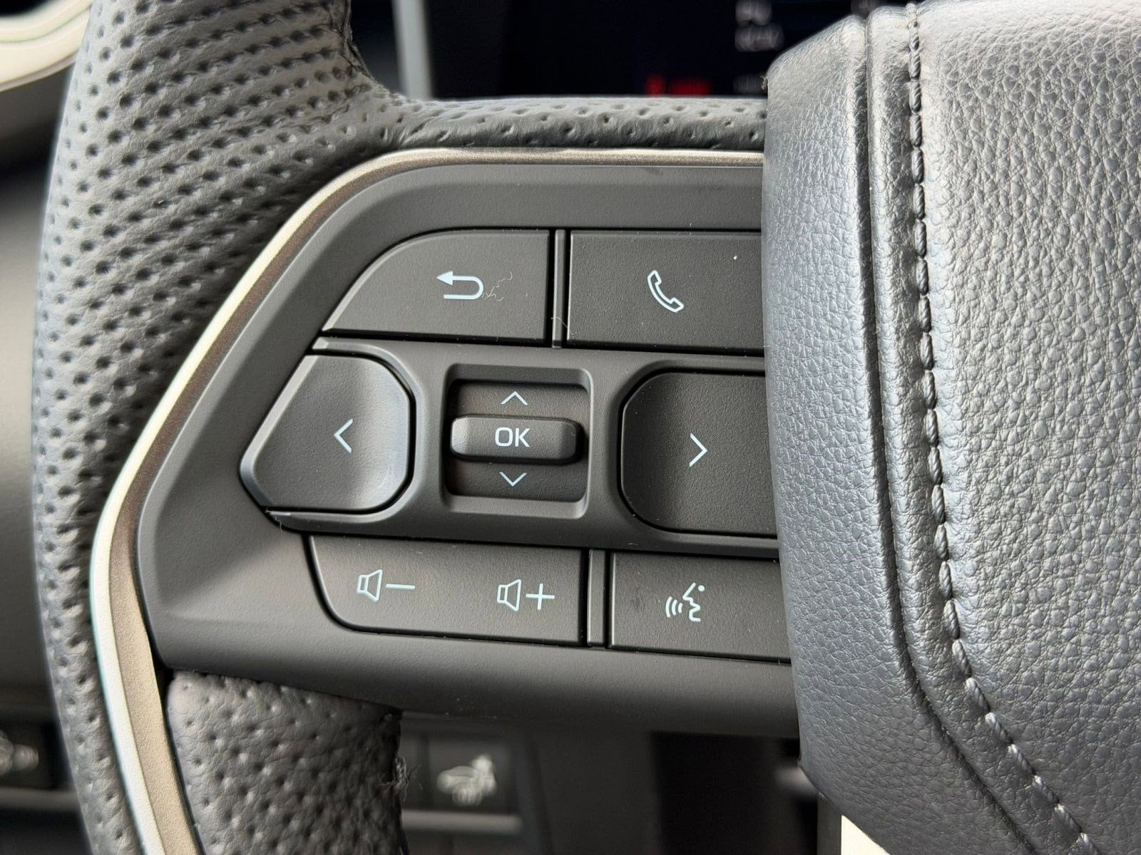 2026 Toyota Tundra Limited - Photo 17
