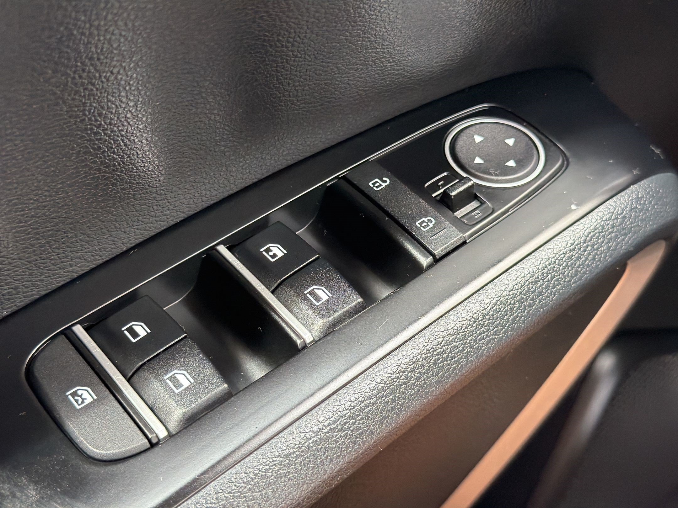 2025 Kia Soul LX - Photo 28