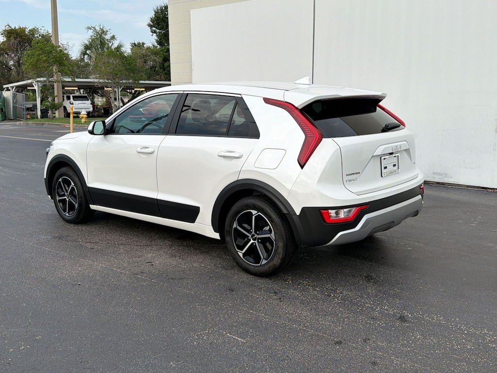 Used 2026 Kia Niro Niro LX (LX FWD) SUV