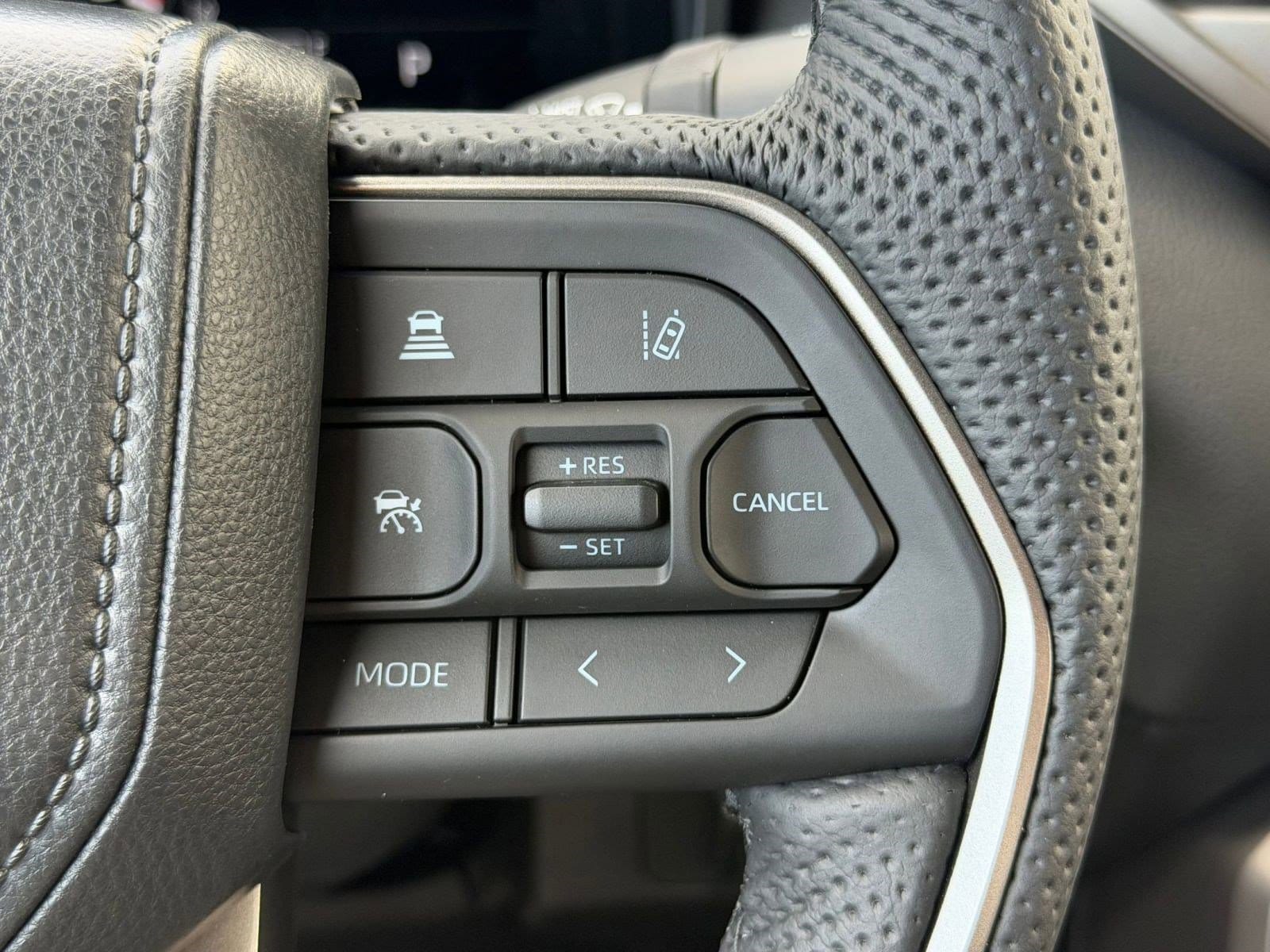 2026 Toyota Tundra Limited - Photo 27
