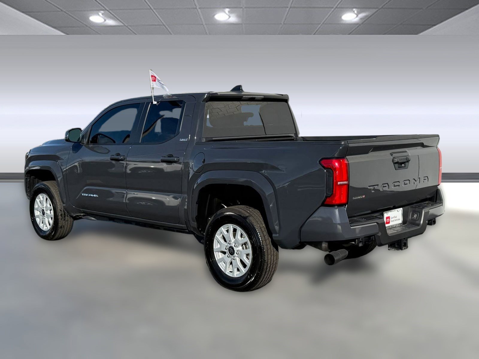 2024 Toyota Tacoma SR5 Double Cab photo 3