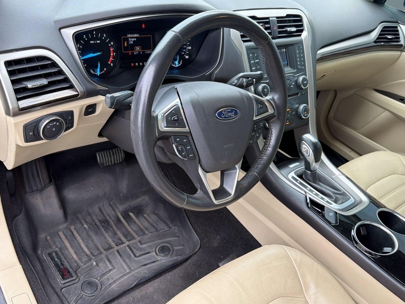 Fusion SE (4dr Sdn SE FWD) Sedan