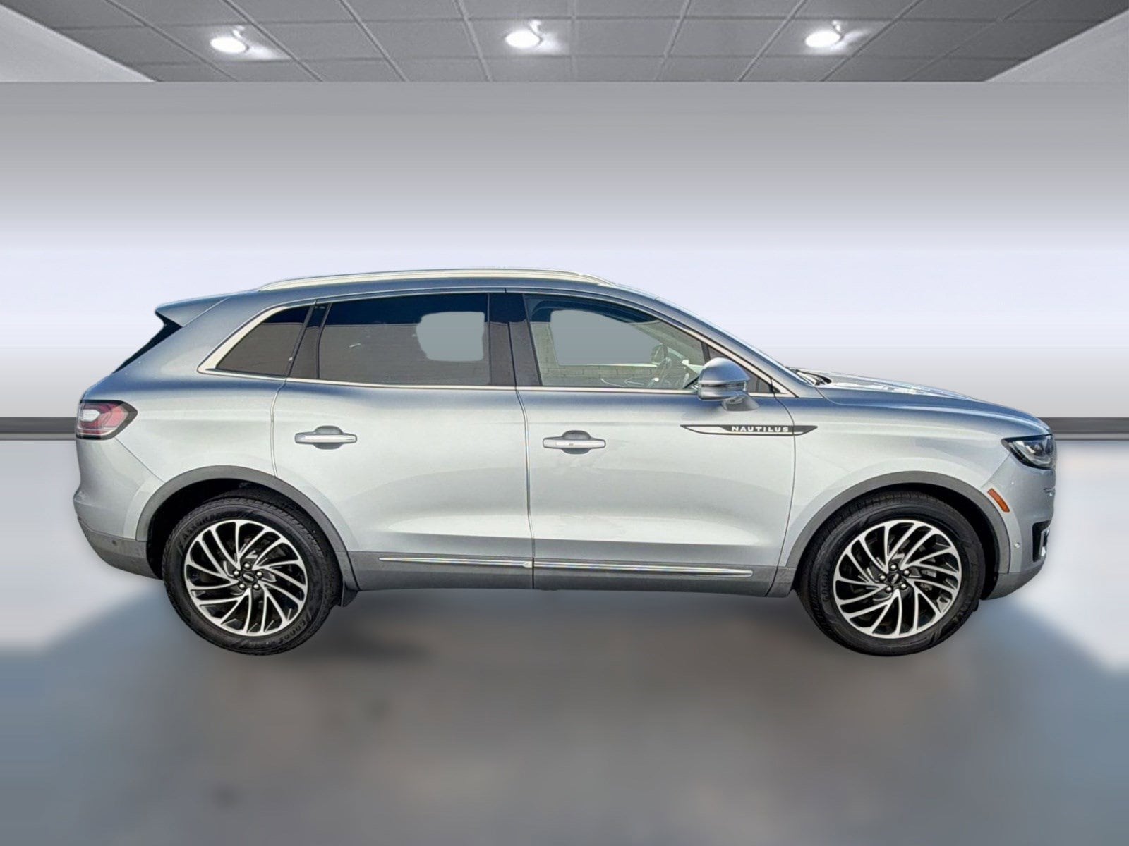 Nautilus Reserve (Reserve FWD) SUV