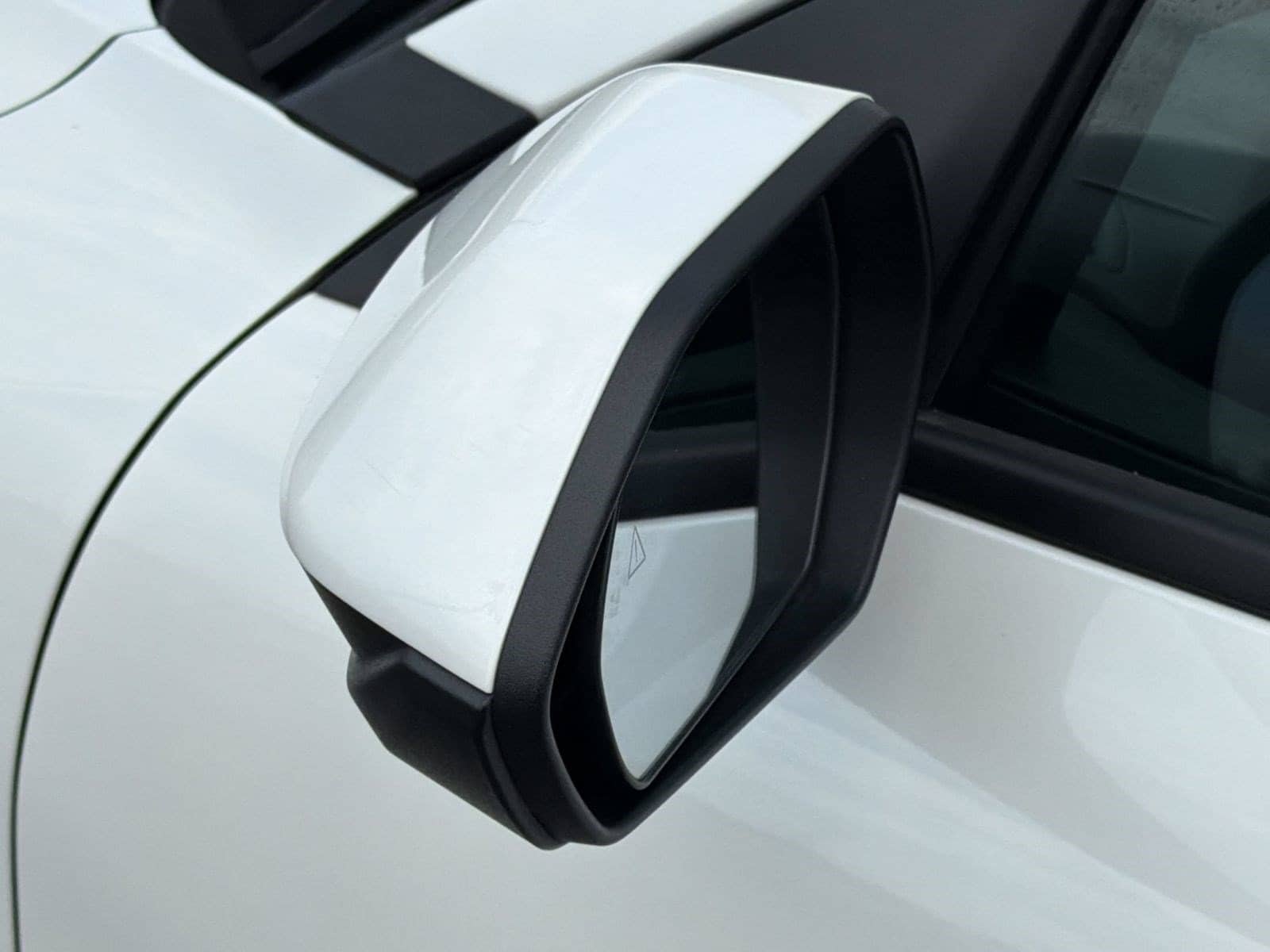 2025 Kia K4 LXS - Photo 29