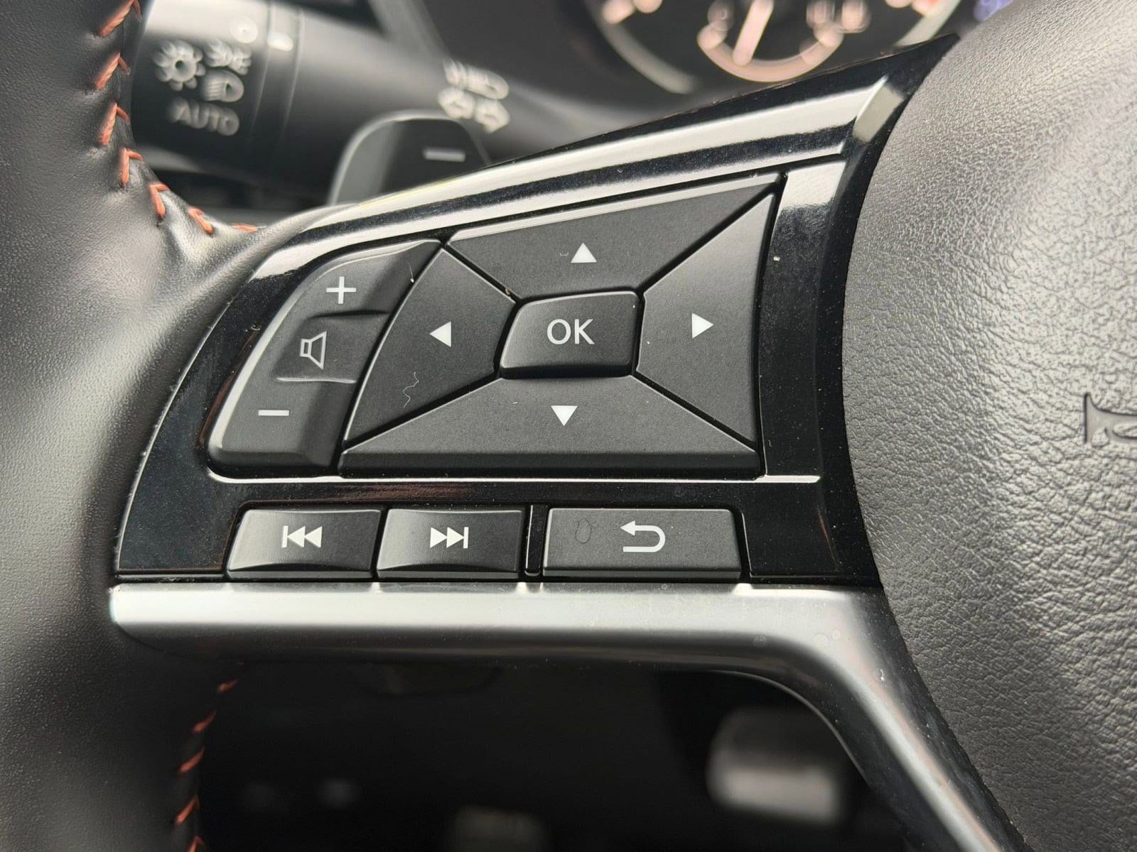 2025 Nissan Altima SR - Photo 17