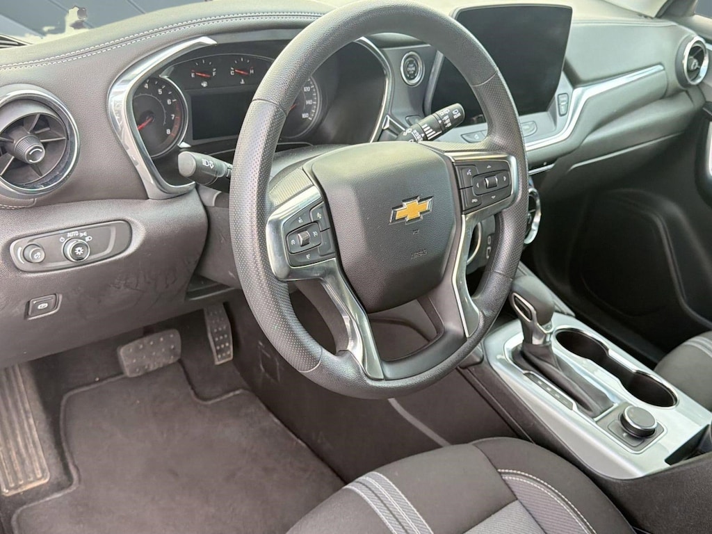 Used 2025 Chevrolet Blazer LT SUV