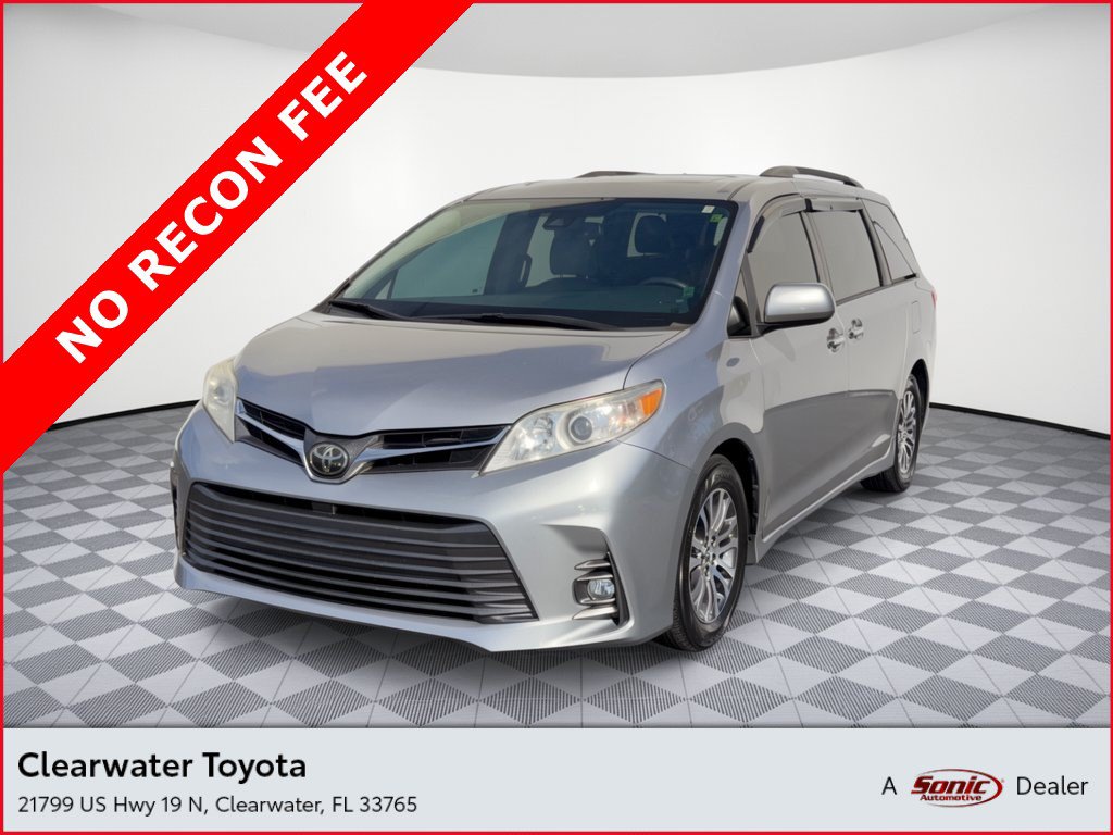2018 Toyota Sienna XLE
