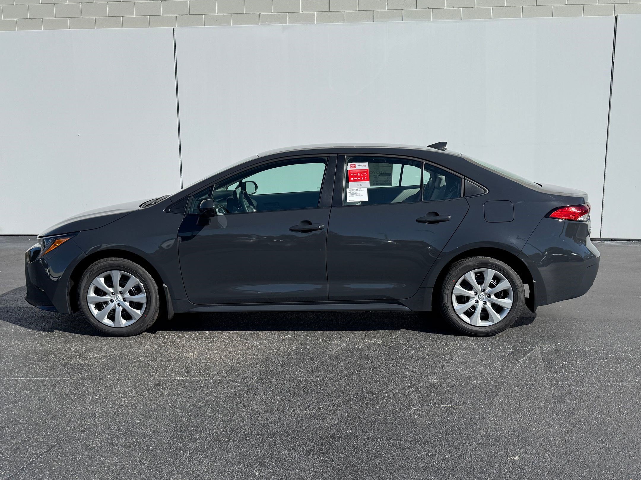 2026 Toyota Corolla LE photo 2