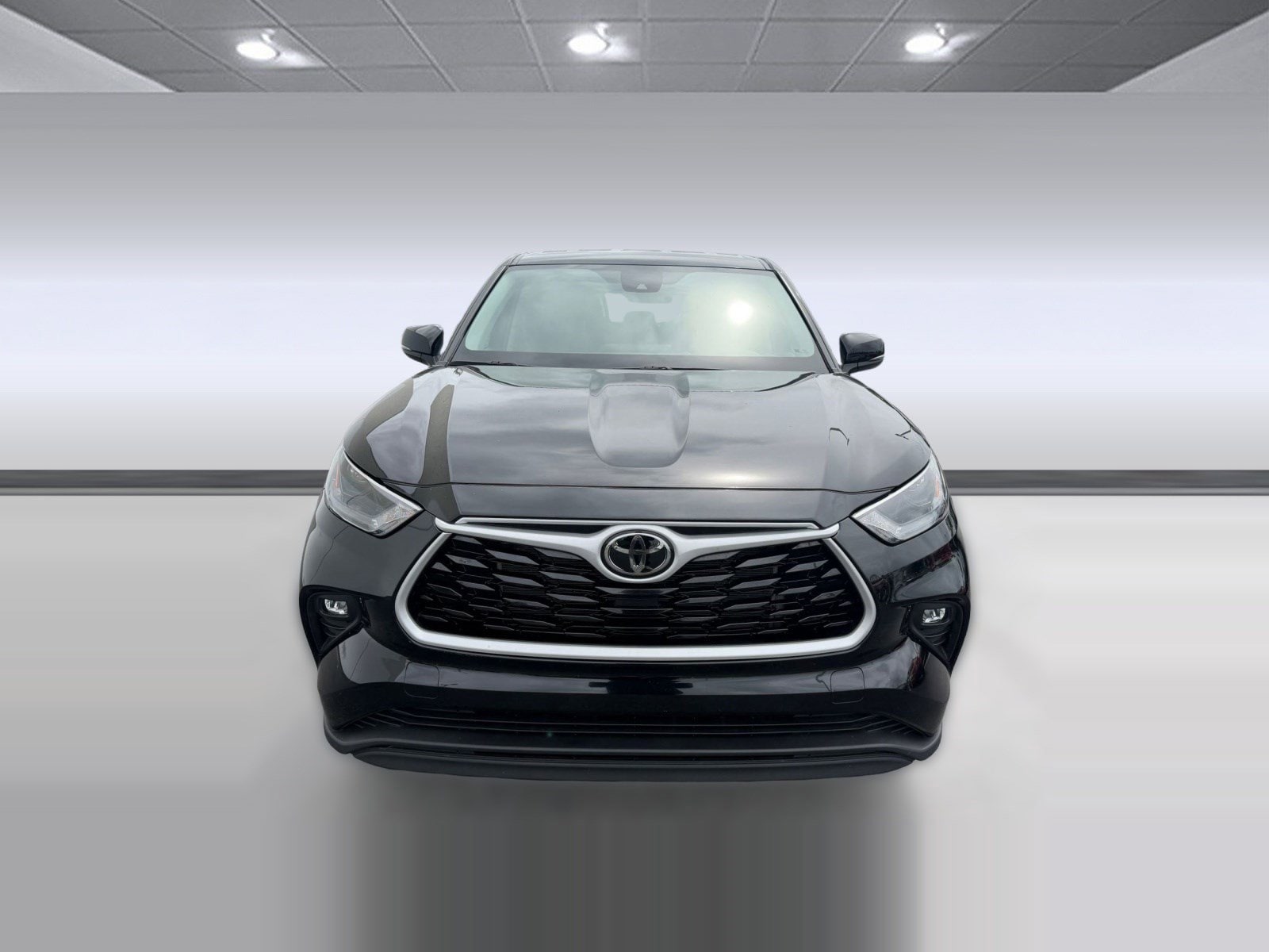 2025 Toyota Highlander LE - Photo 6