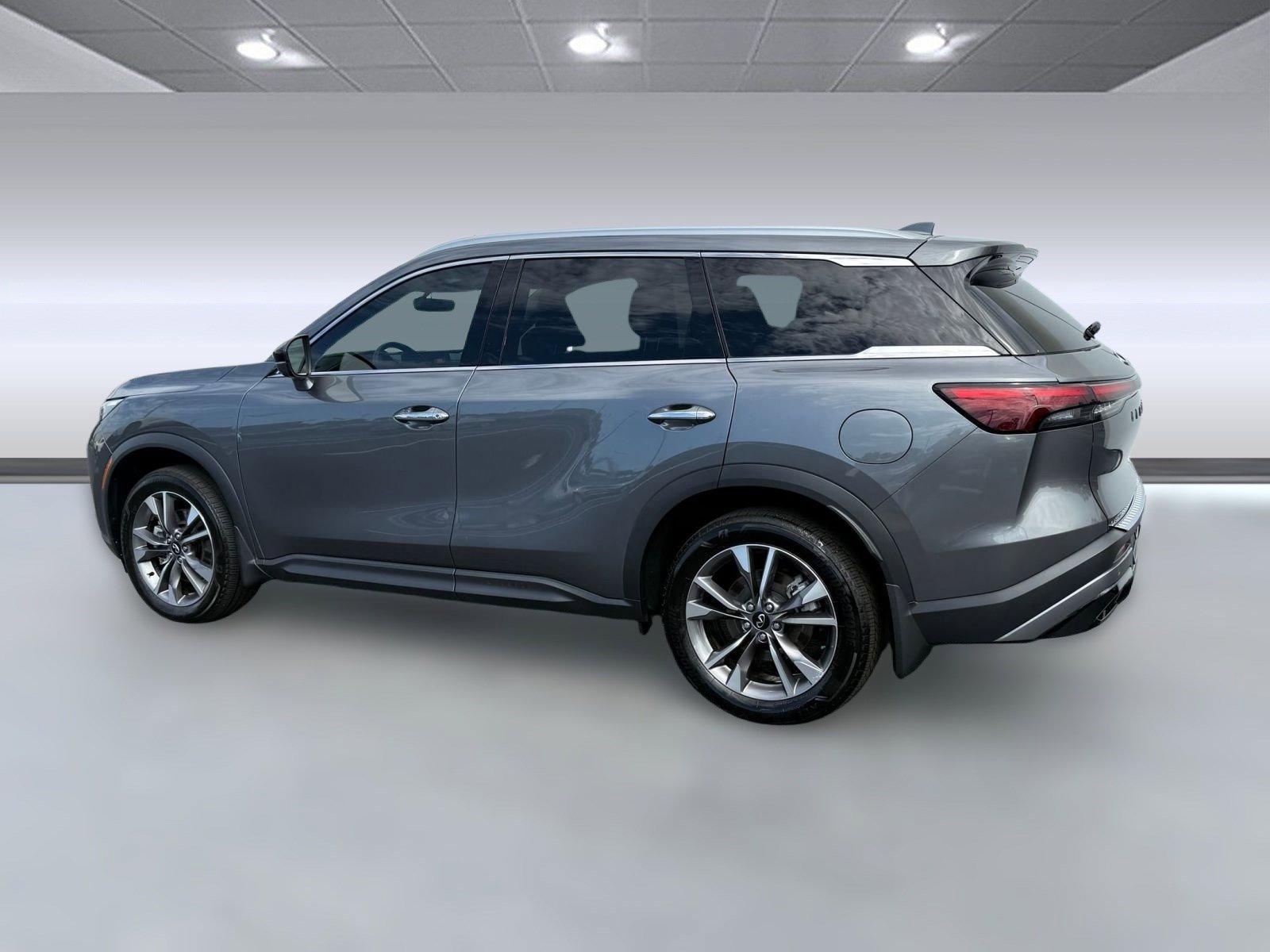 2023 Infiniti QX60 Luxe photo 3