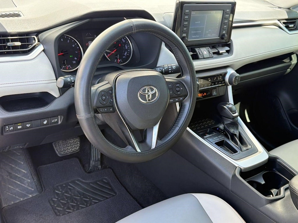 Used 2019 Toyota RAV4 XLE Premium (XLE Premium FWD (Natl)) SUV