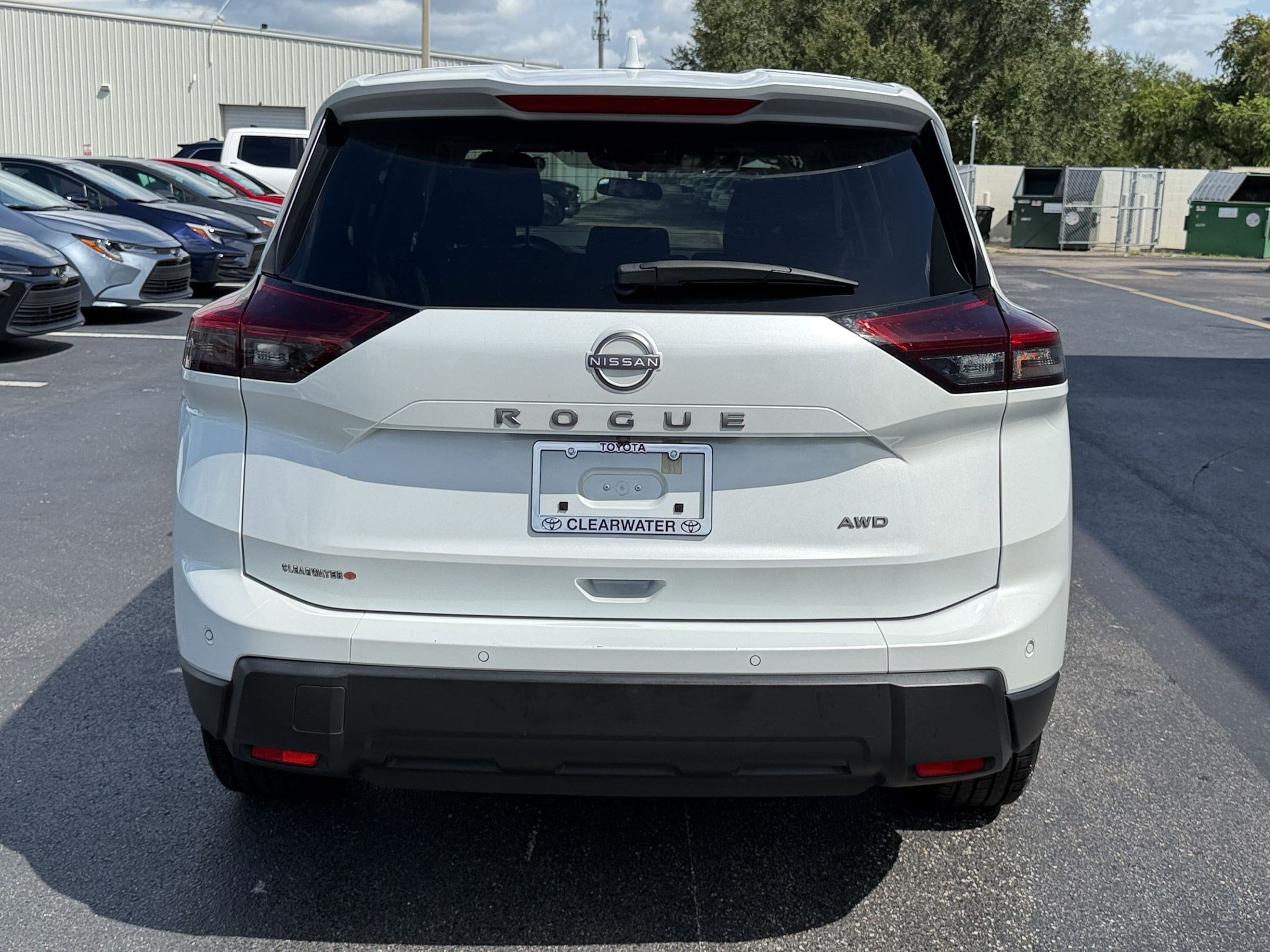 2025 Nissan Rogue SV - Photo 10