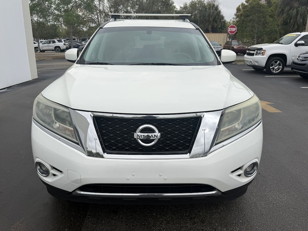 Used 2015 Nissan Pathfinder SV SUV