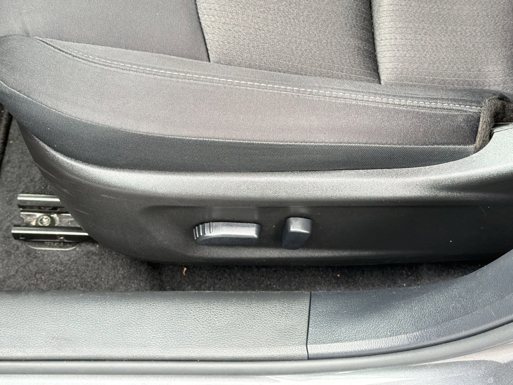 2025 Nissan Altima SV - Photo 13