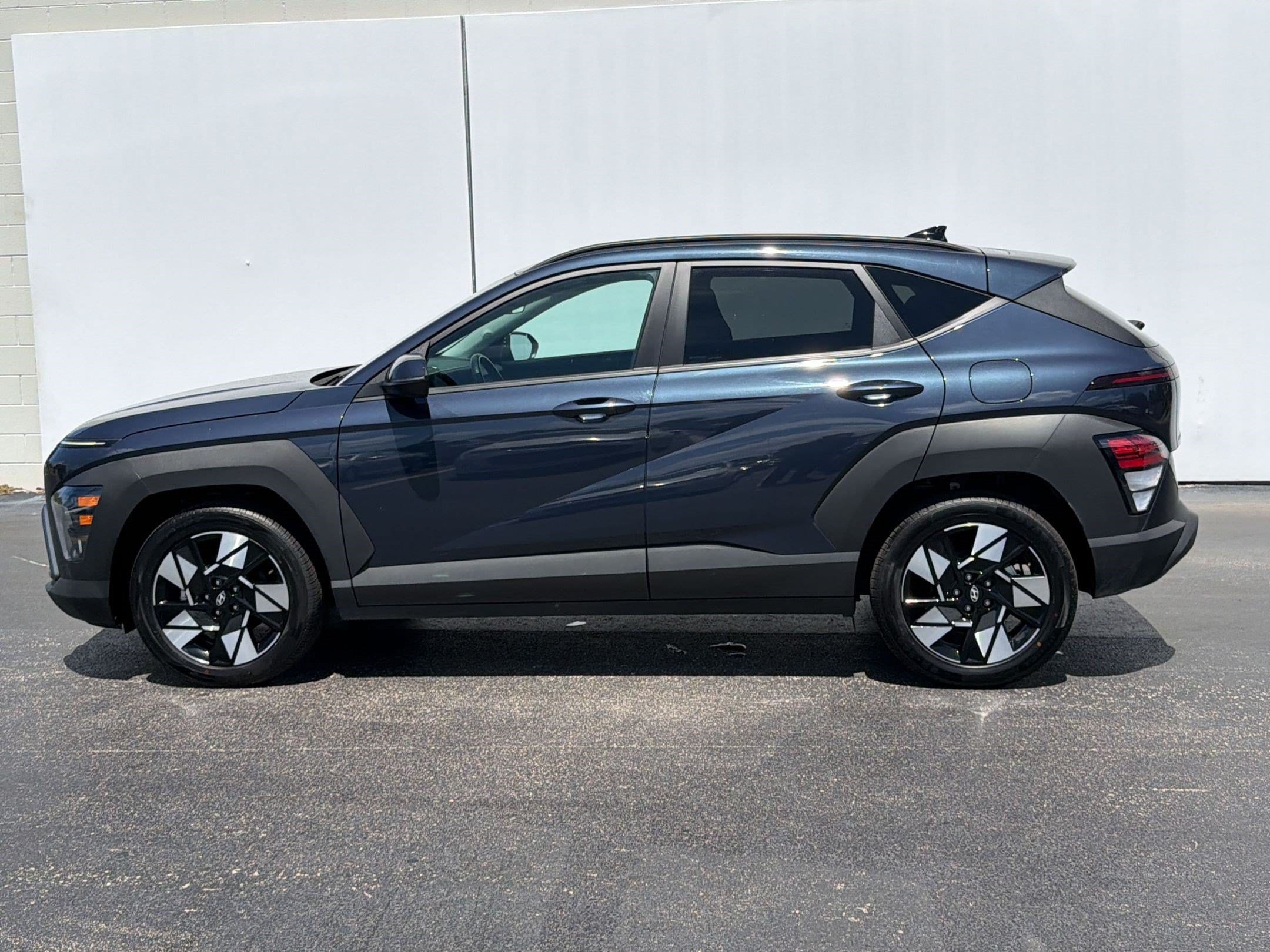 Kona SEL (SEL FWD) SUV
