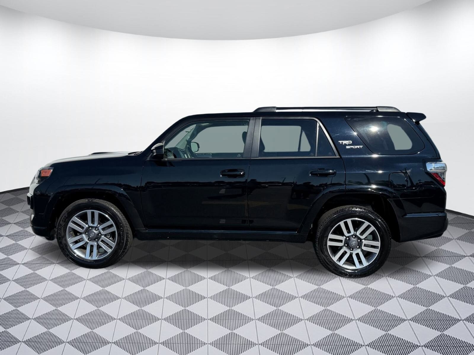 2024 Toyota 4Runner TRD Sport photo 2