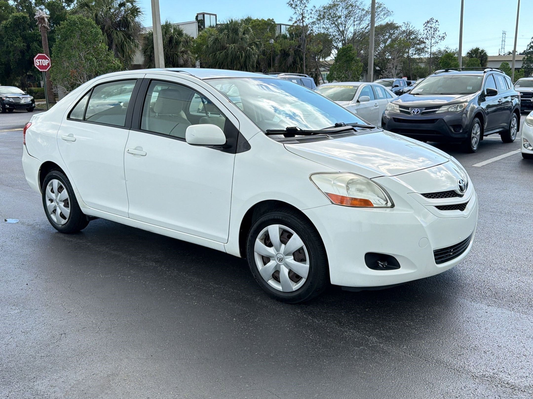 Yaris 4dr Sdn Auto (Natl) Sedan