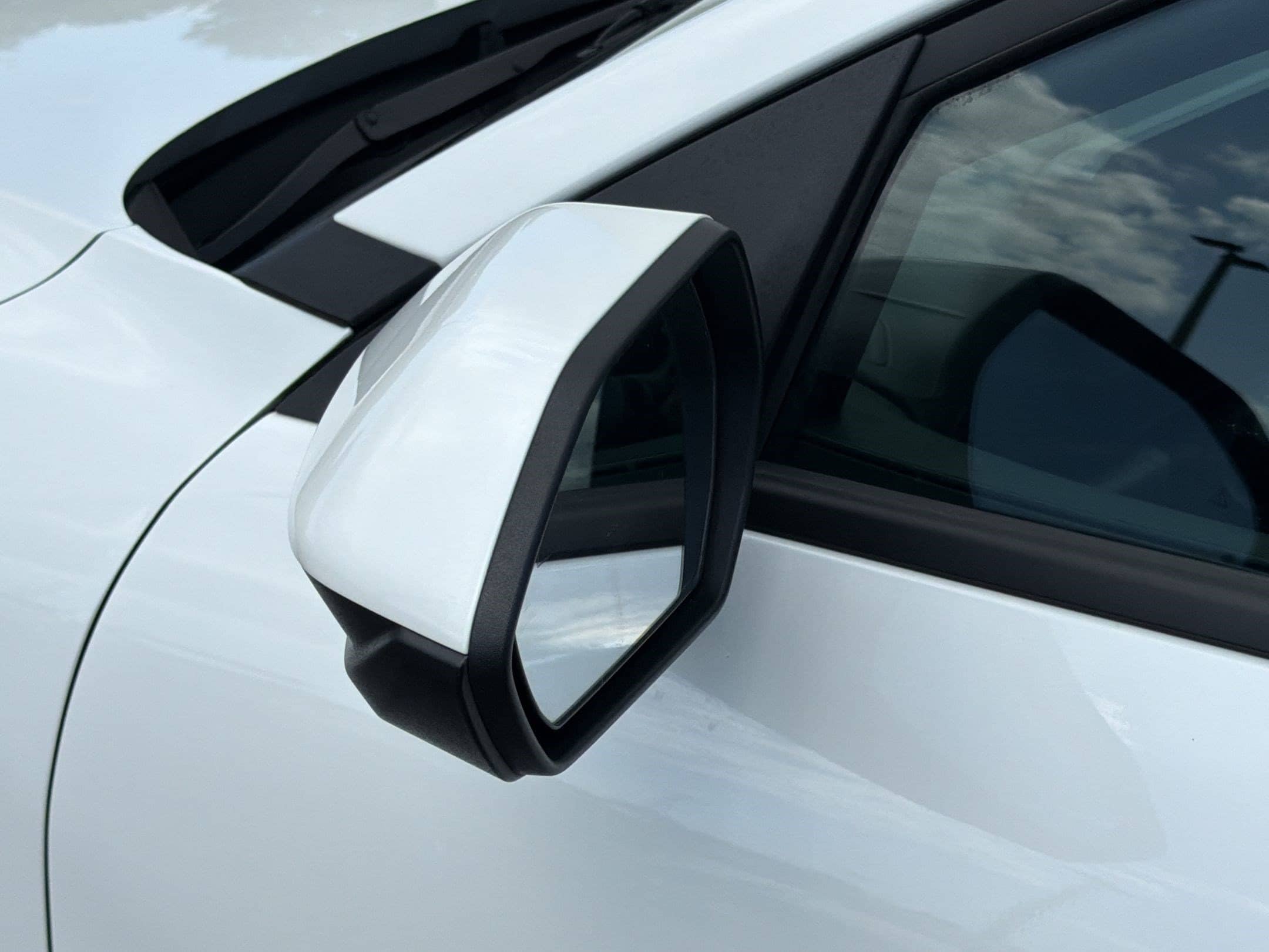 2025 Kia K4 LXS - Photo 30