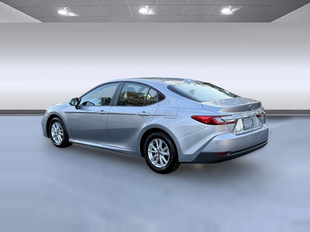 Used 2025 Toyota Camry LE (LE (Natl)) Sedan