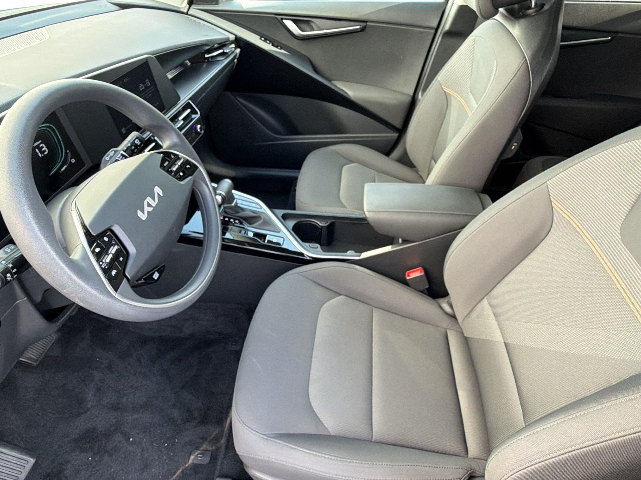 Niro Niro LX (LX FWD) SUV