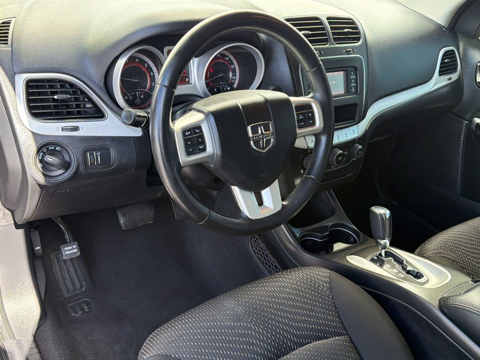 Journey Journey SE Value (SE Value FWD) SUV