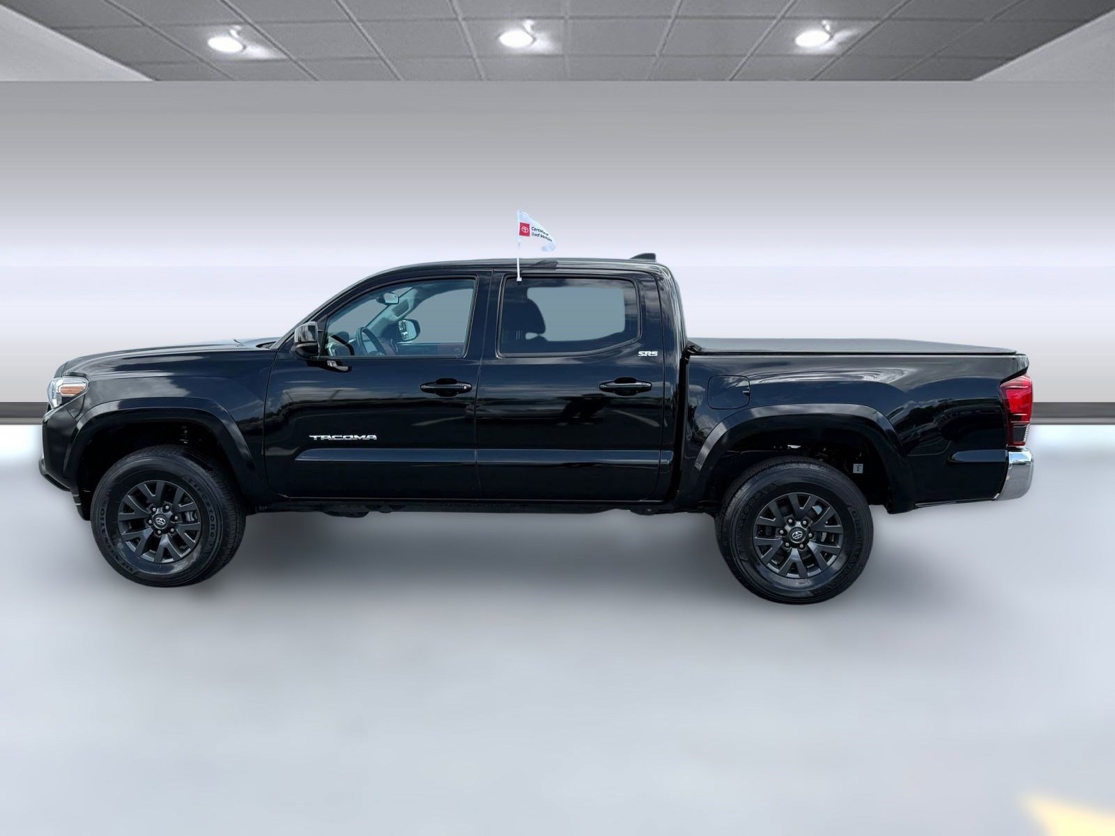 2023 Toyota Tacoma SR5 Double Cab V6 photo 2