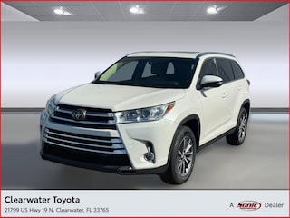 Used 2019 Toyota Highlander XLE (XLE V6 FWD (Natl)) SUV for sale in Clearwater