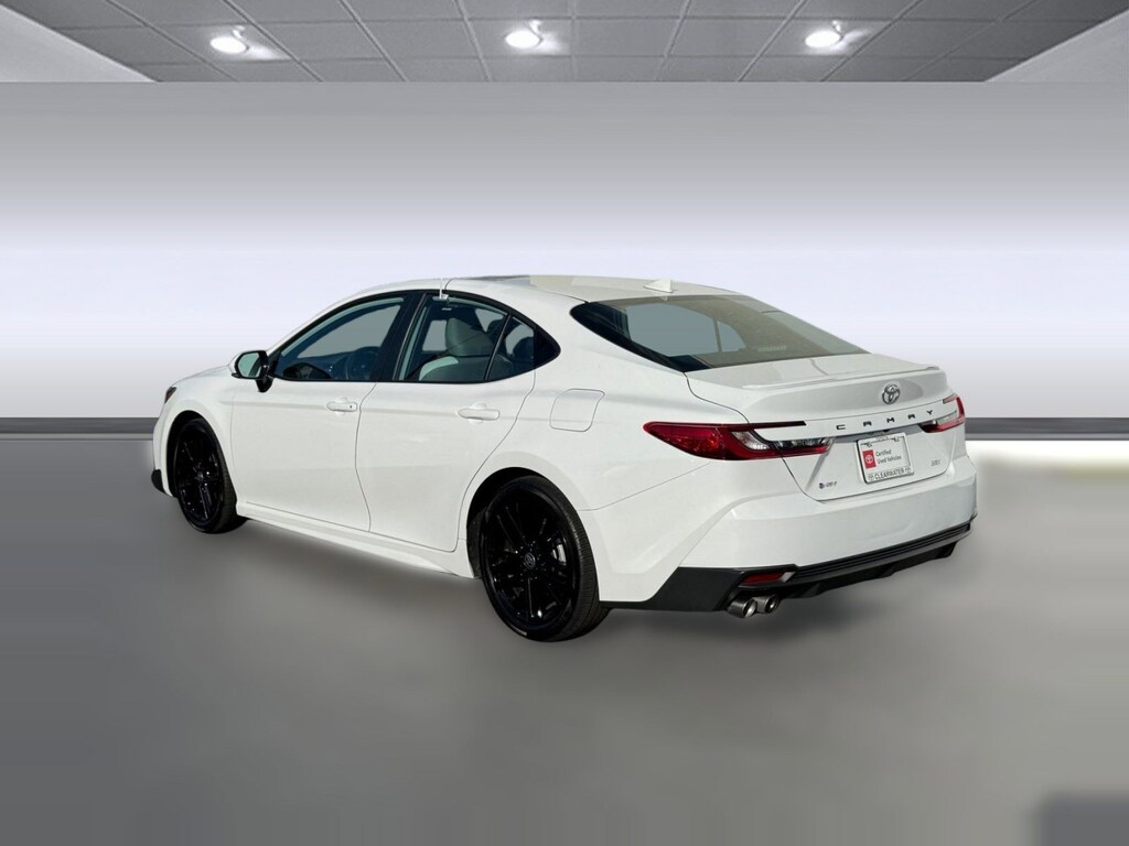Certified 2025 Toyota Camry SE (SE (Natl)) Sedan