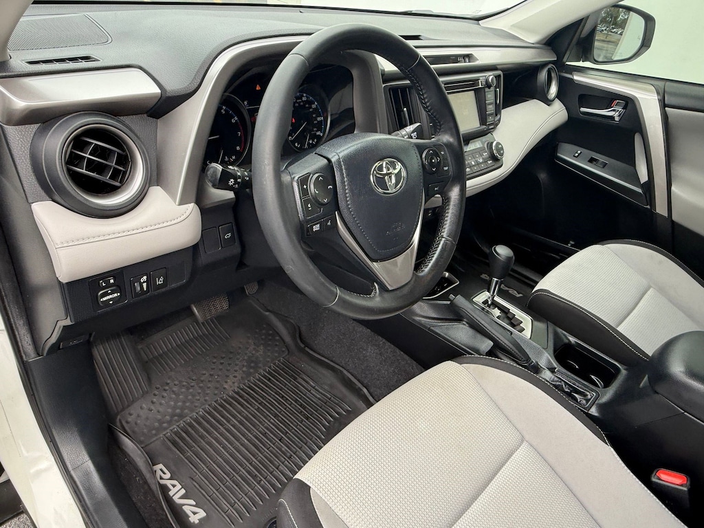 Used 2018 Toyota RAV4 XLE (XLE FWD (Natl)) SUV