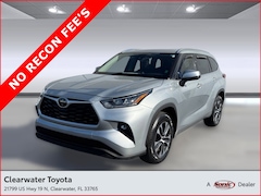 Used 2020 Toyota Highlander XLE SUV for sale in Fort Myers