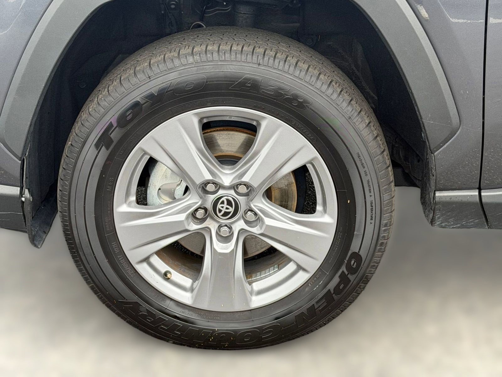 2025 Toyota RAV4 LE - Photo 12