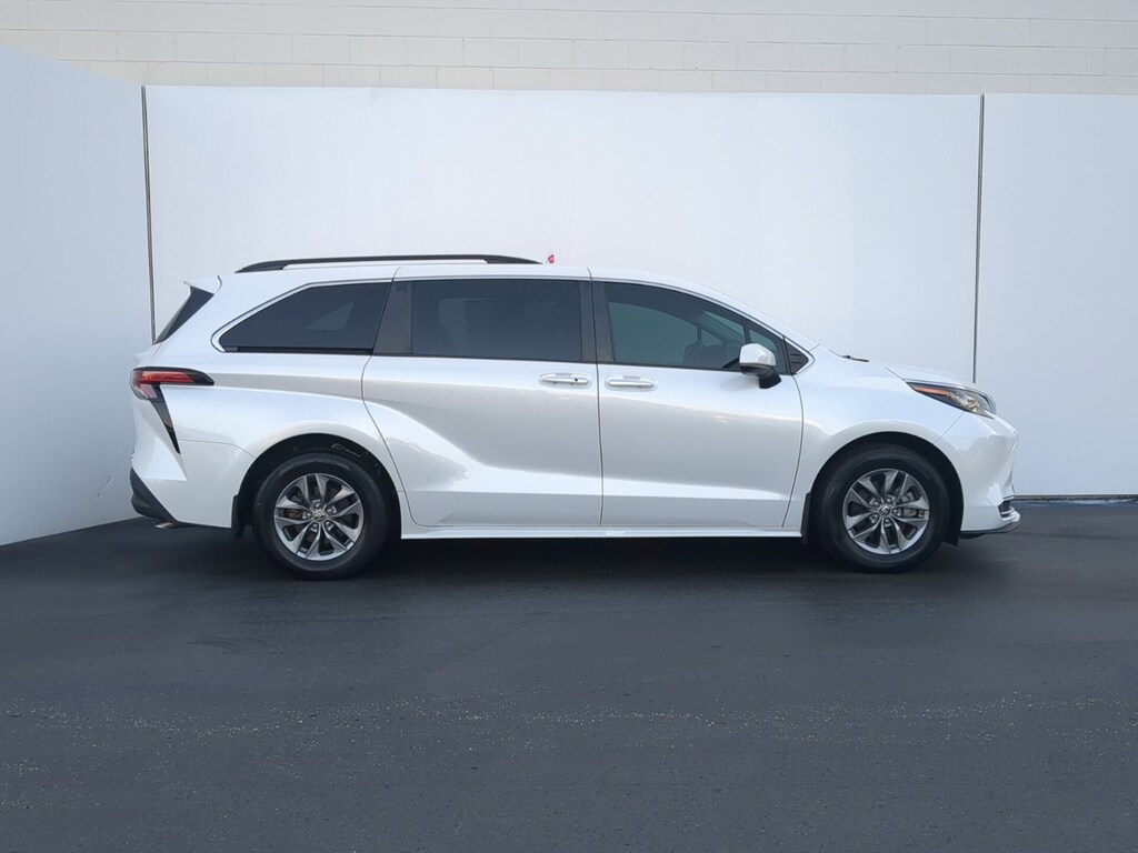 Certified Used 2022 Toyota Sienna For Sale in Fort Myers FL Stock