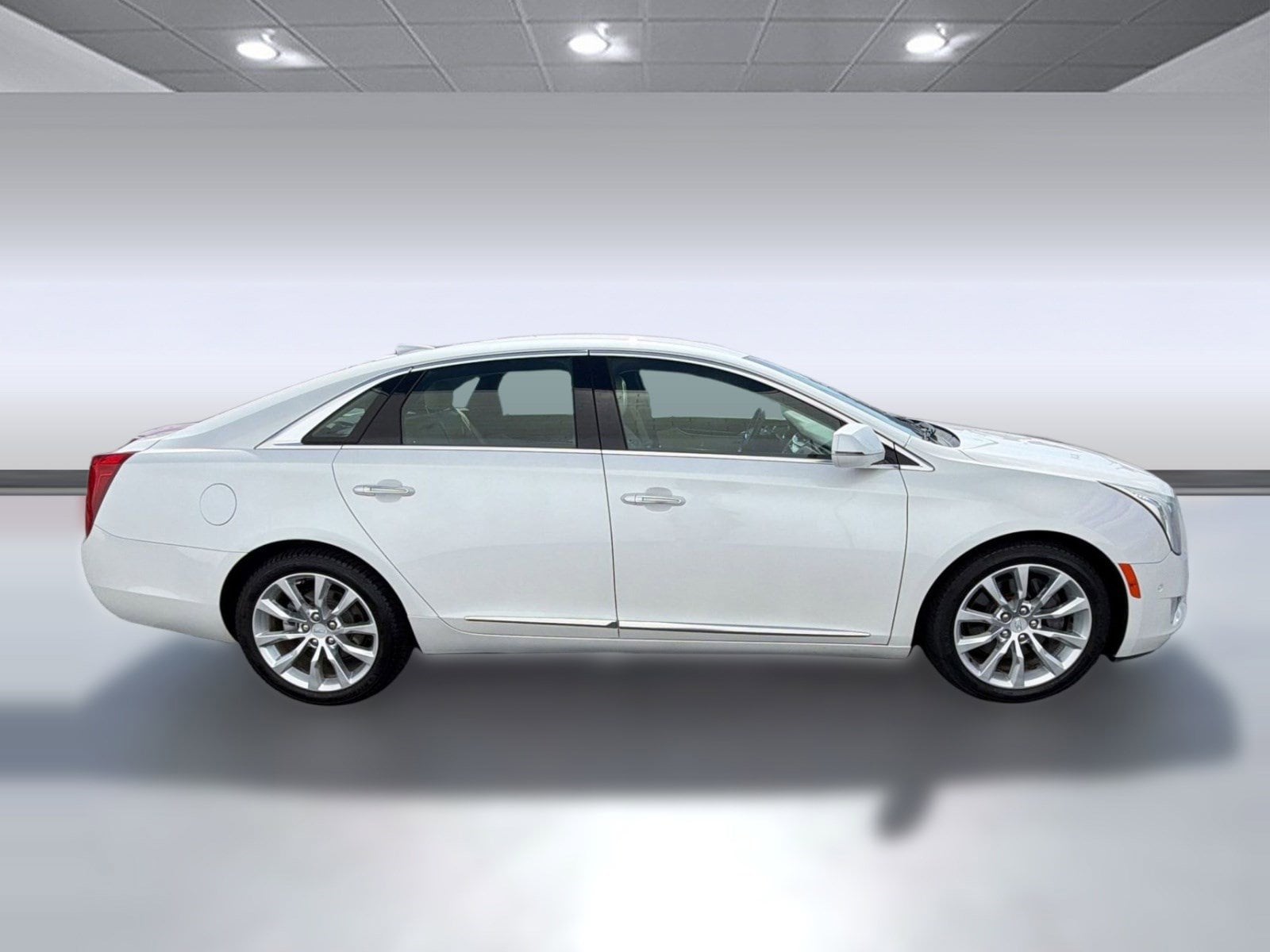 XTS Luxury Collection (4dr Sdn Luxury Collection FWD) Sedan