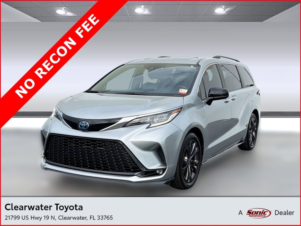 Certified 2022 Toyota Sienna XSE (XSE FWD 7-Passenger (Natl)) Van Passenger Van