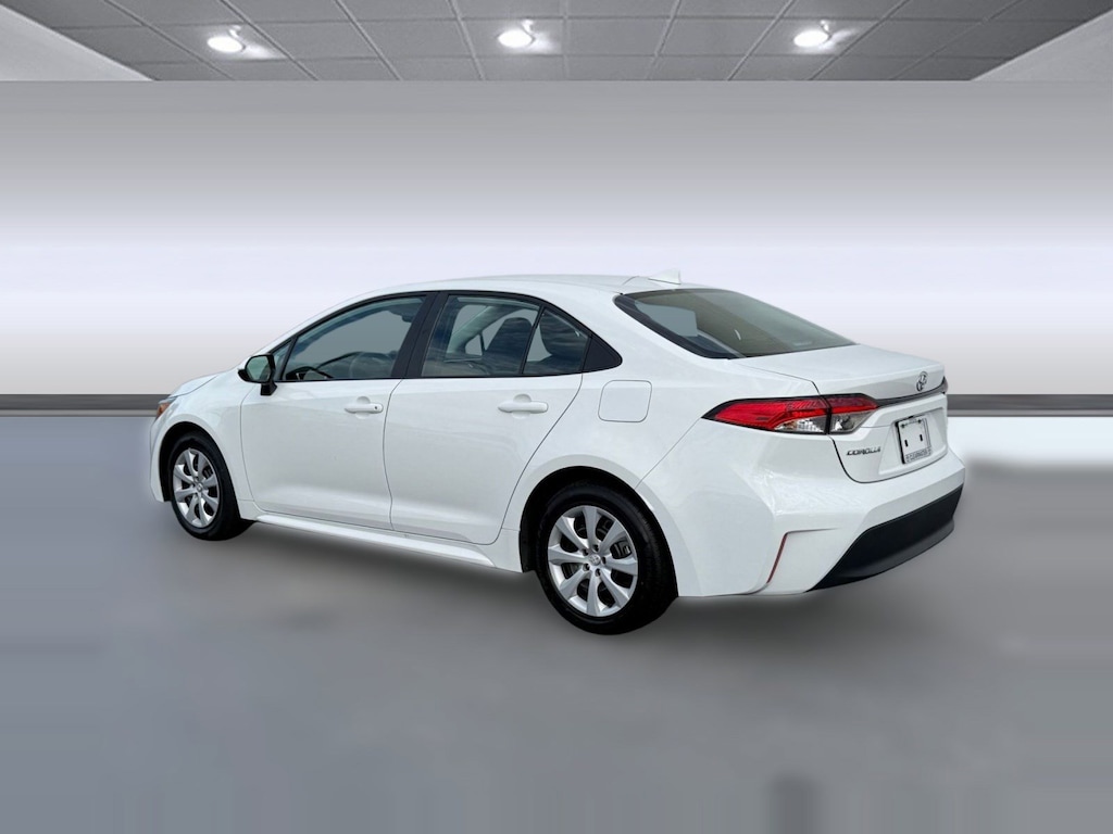 Used 2025 Toyota Corolla LE Sedan
